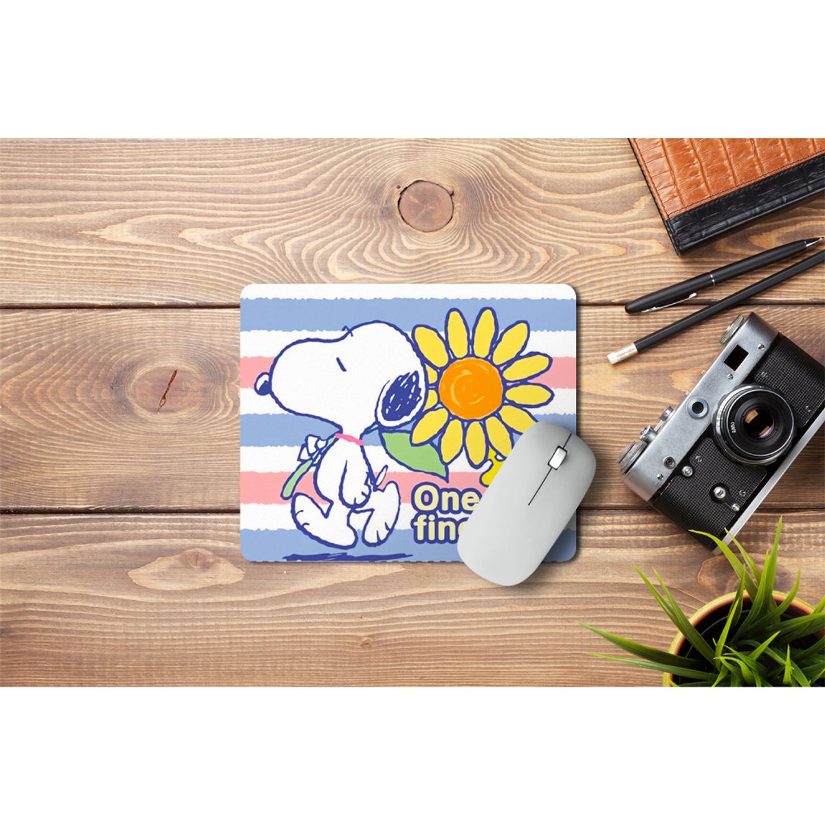 GENERICO - Mousepad de Neopreno Snoopy Flores