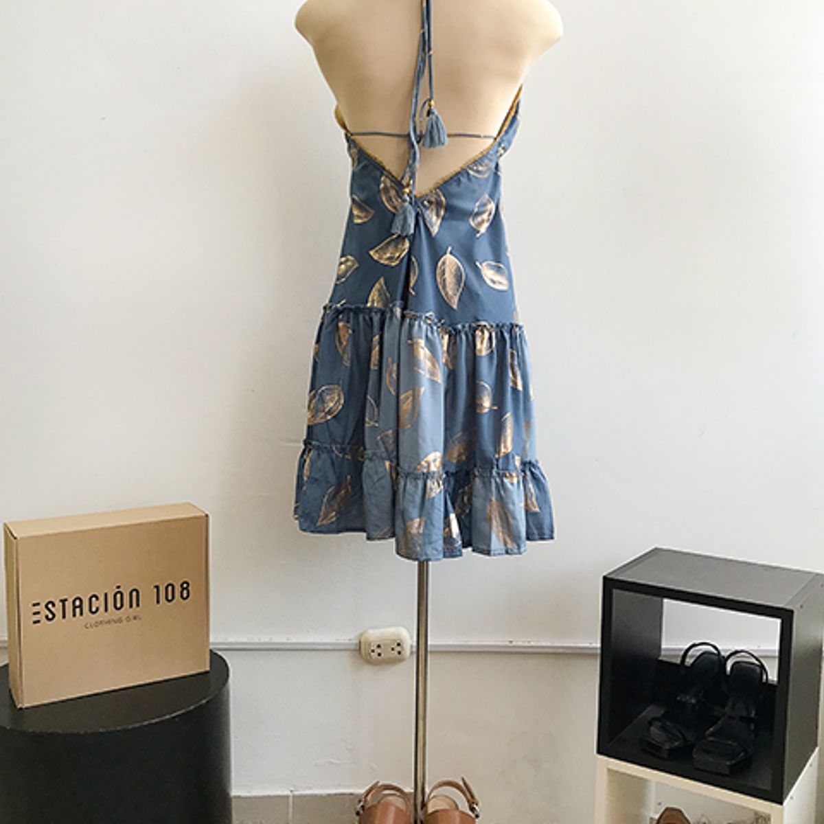 GENERICO - Vestido Midi Seda Color Acero Estampado Estacion 108