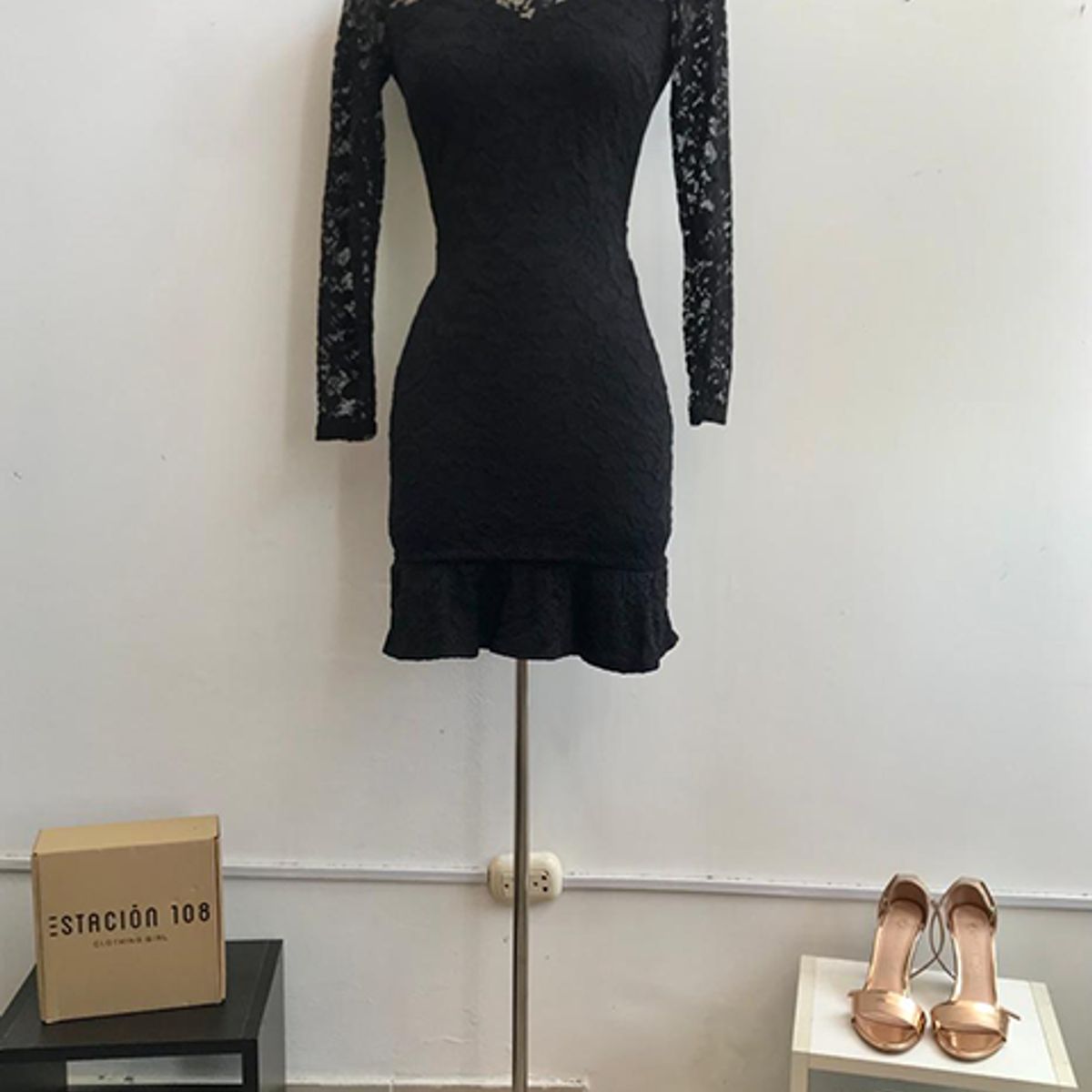 GENERICO - Vestido Midi Encaje Betzabe Color Negro Estacion 108