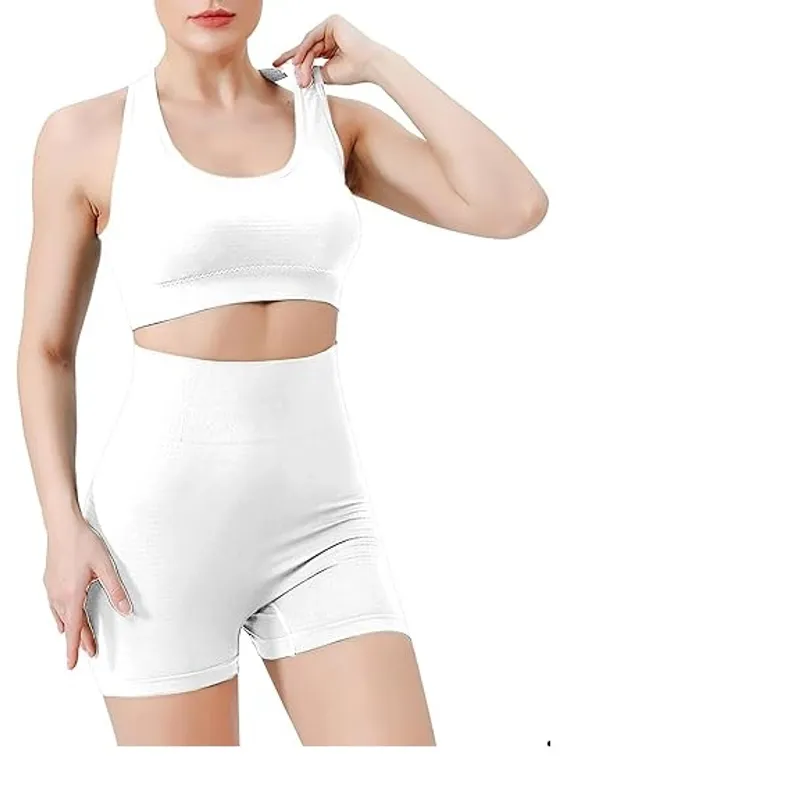 GENERICO - conjunto deportivo top y short con Scrunch Blanco