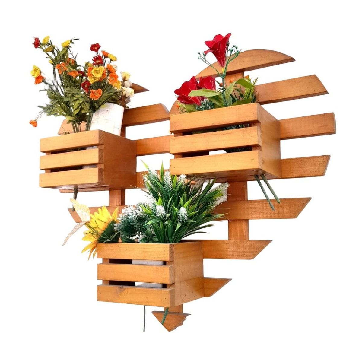 GENERICO - JARDIN VERTICAL EN FORMA DE CORAZON DE MADERA