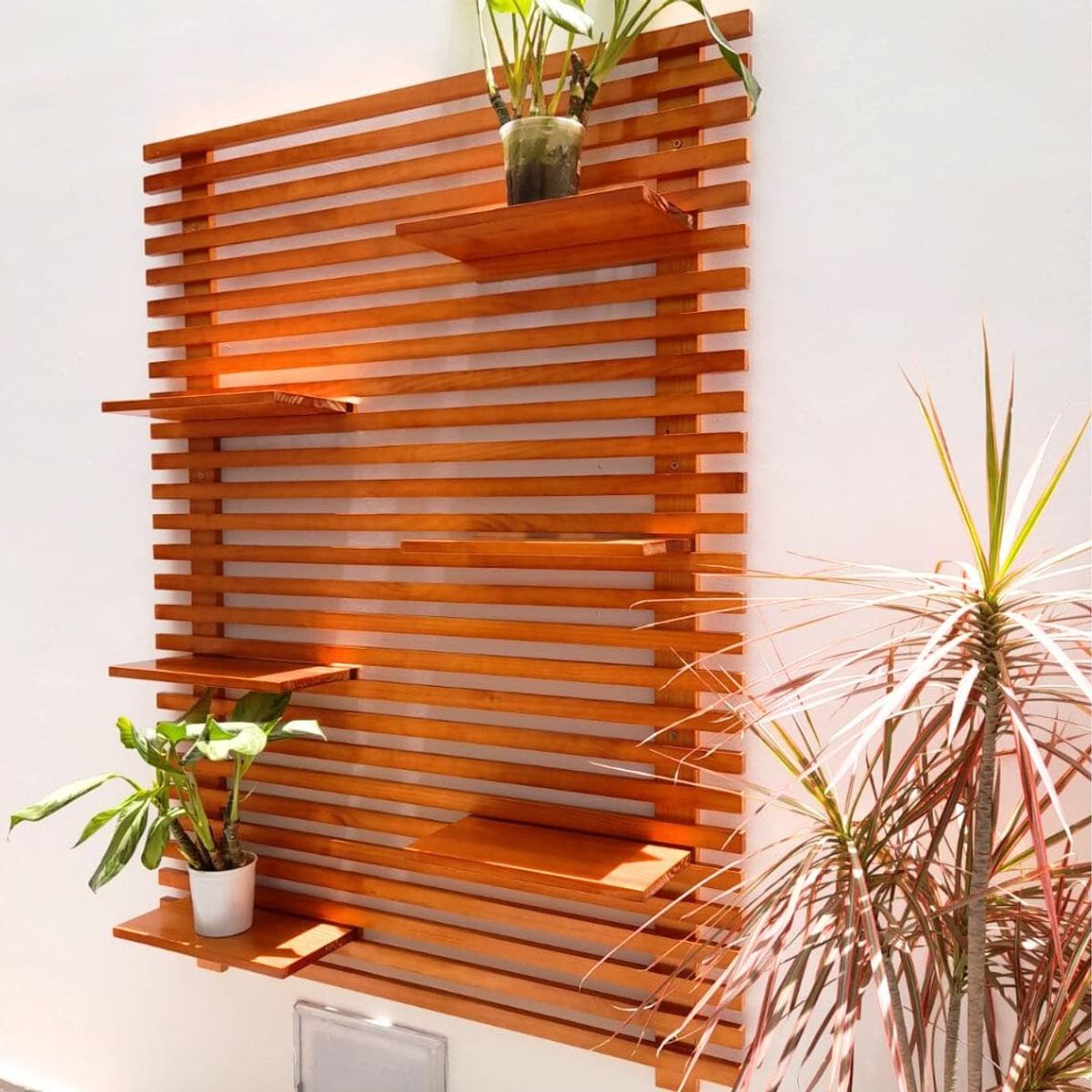 GENERICO - JARDINERA VERTICAL DE MADERA PARA PARED