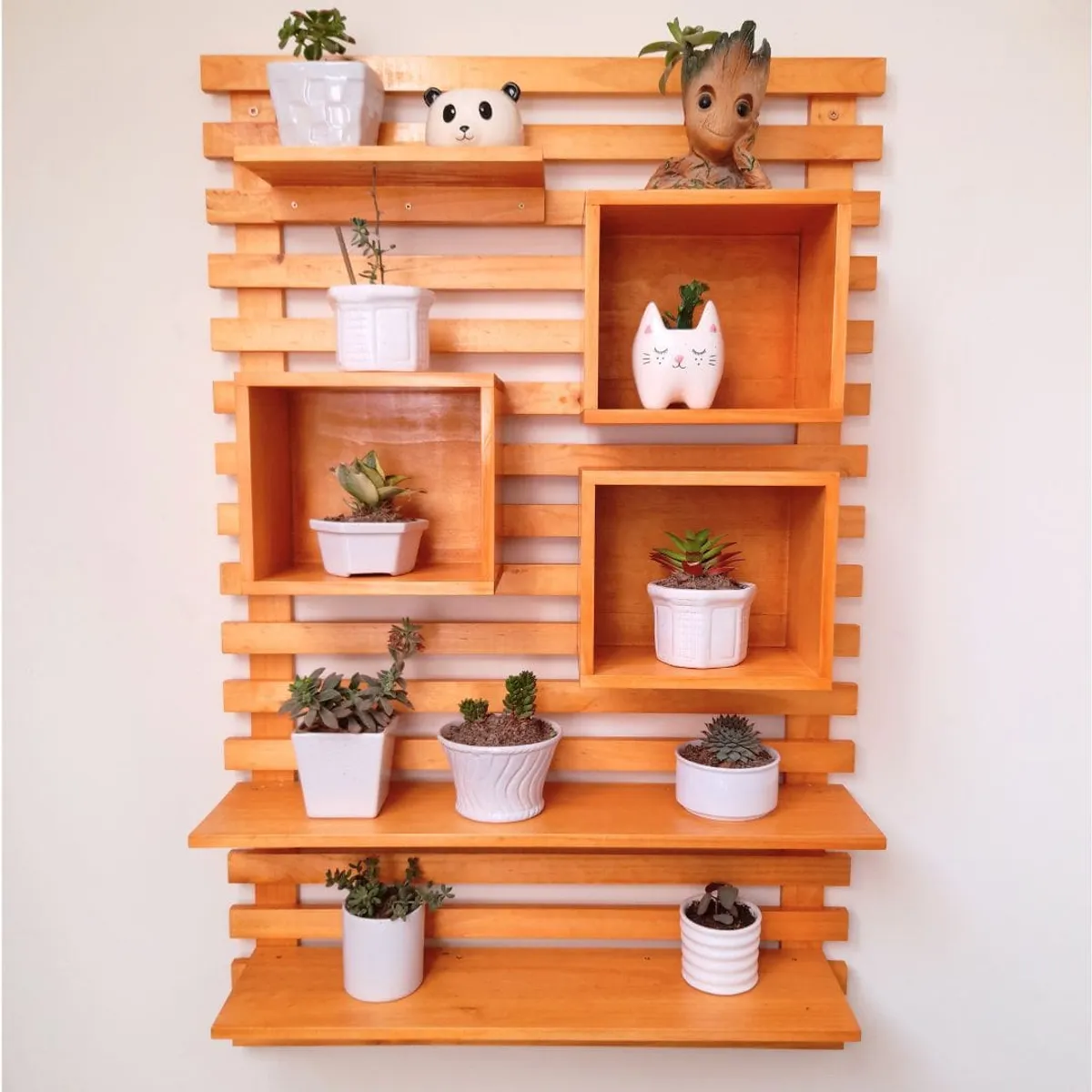 GENERICO - JARDINERA VERTICAL CON RECUADRO FLOTANTE