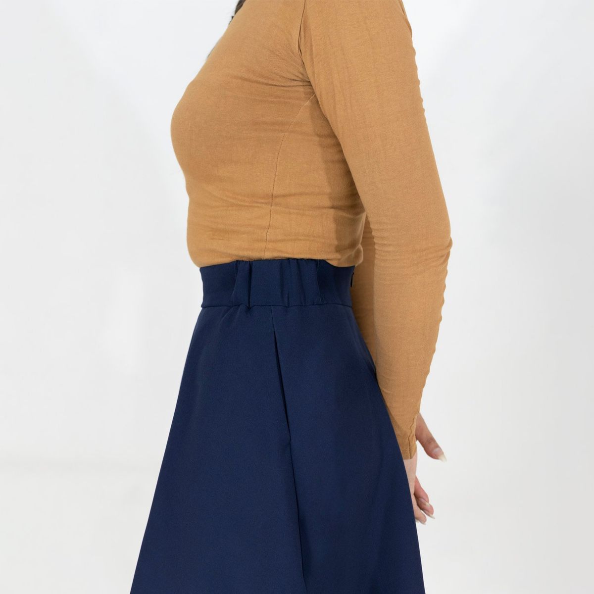 BHEVSK - Falda semi campana azul pretina elastica