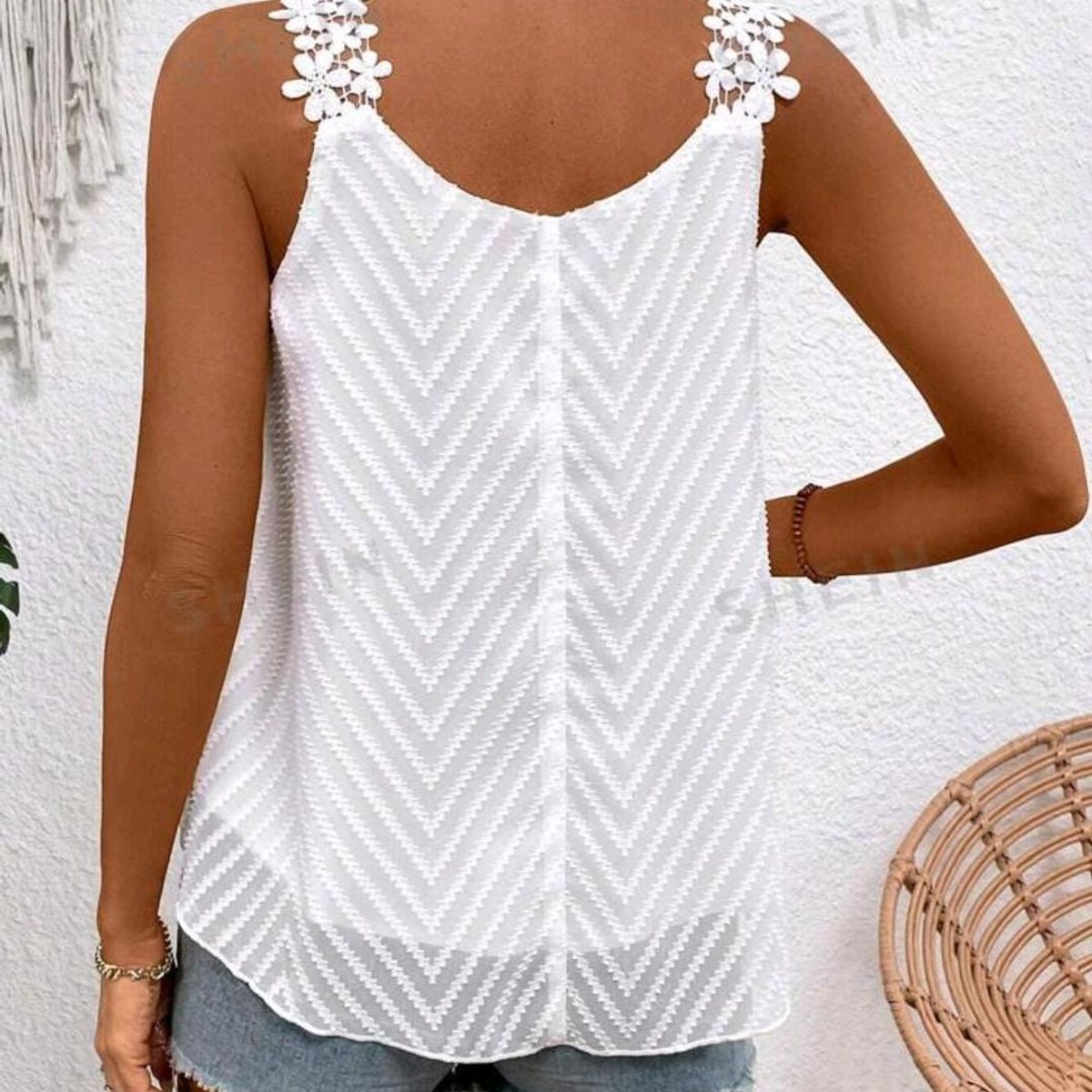 GENERICO - SHEIN Camiseta de gasa y encaje entrelazado con patrón floral