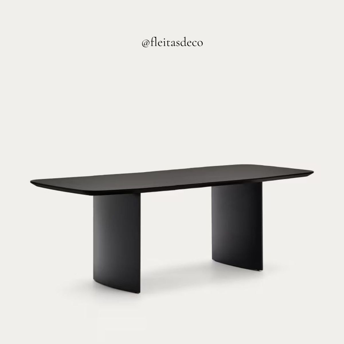 GENERICO - MESA DE COMEDOR PERSEA