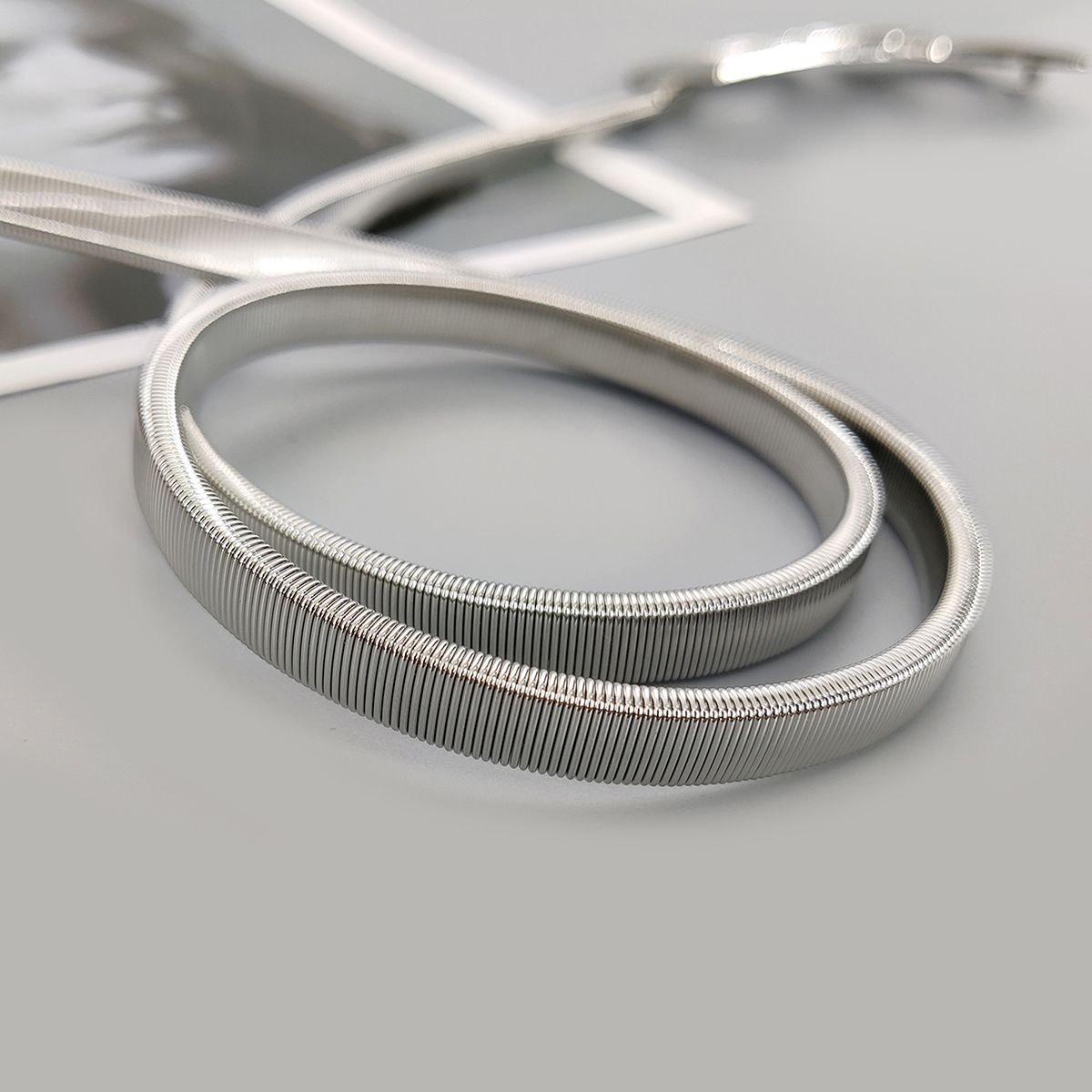 KAST PE - Cinturon Plateado Correa Elastico Ylaria