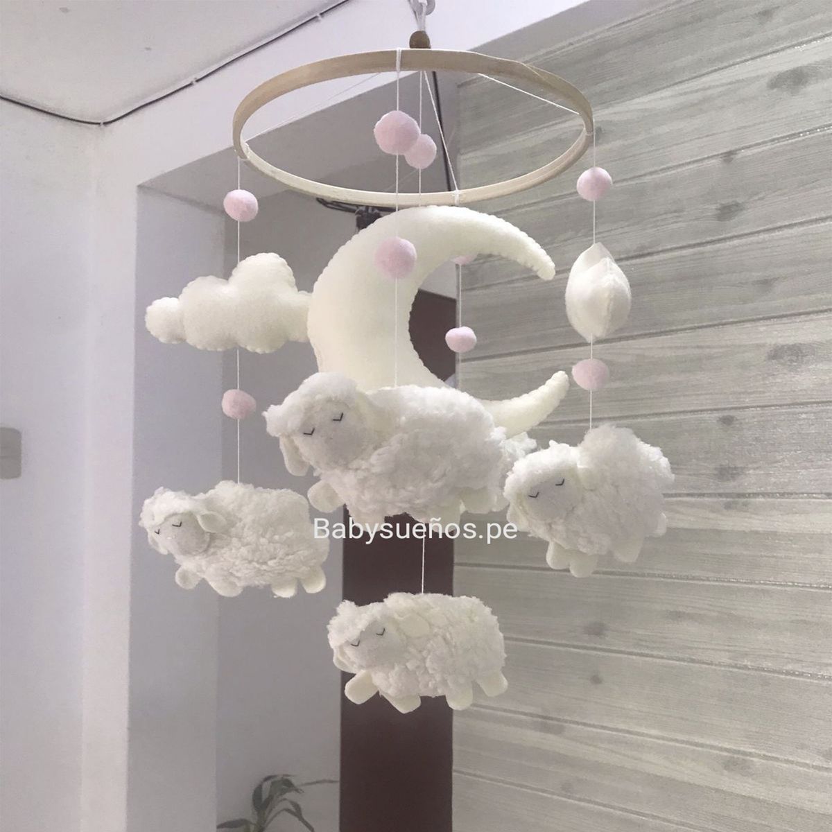 GENERICO - Móvil Cuna Ovejas para niña Musical