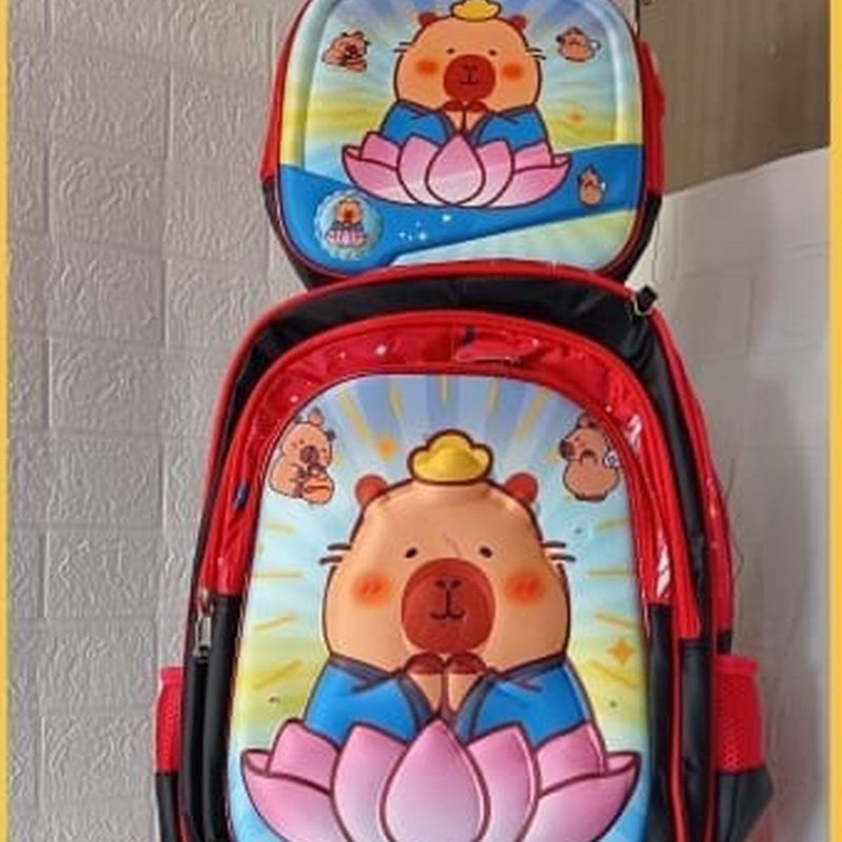 GENERICO - Mochila Capibara  3 Piezas Alto Relieve Ruedas Y Luces