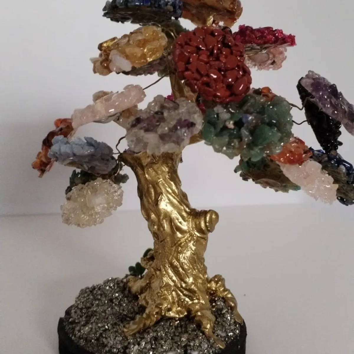 GENERICO - ARBOLITO  DE LOS DESEOS  BONSAI GRANDE DORADO PIEDRAS DE CUARZO 20CM