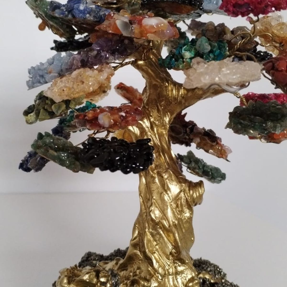 GENERICO - ARBOLITO  DE LOS DESEOS  BONSAI GRANDE DORADO PIEDRAS DE CUARZO 25CM