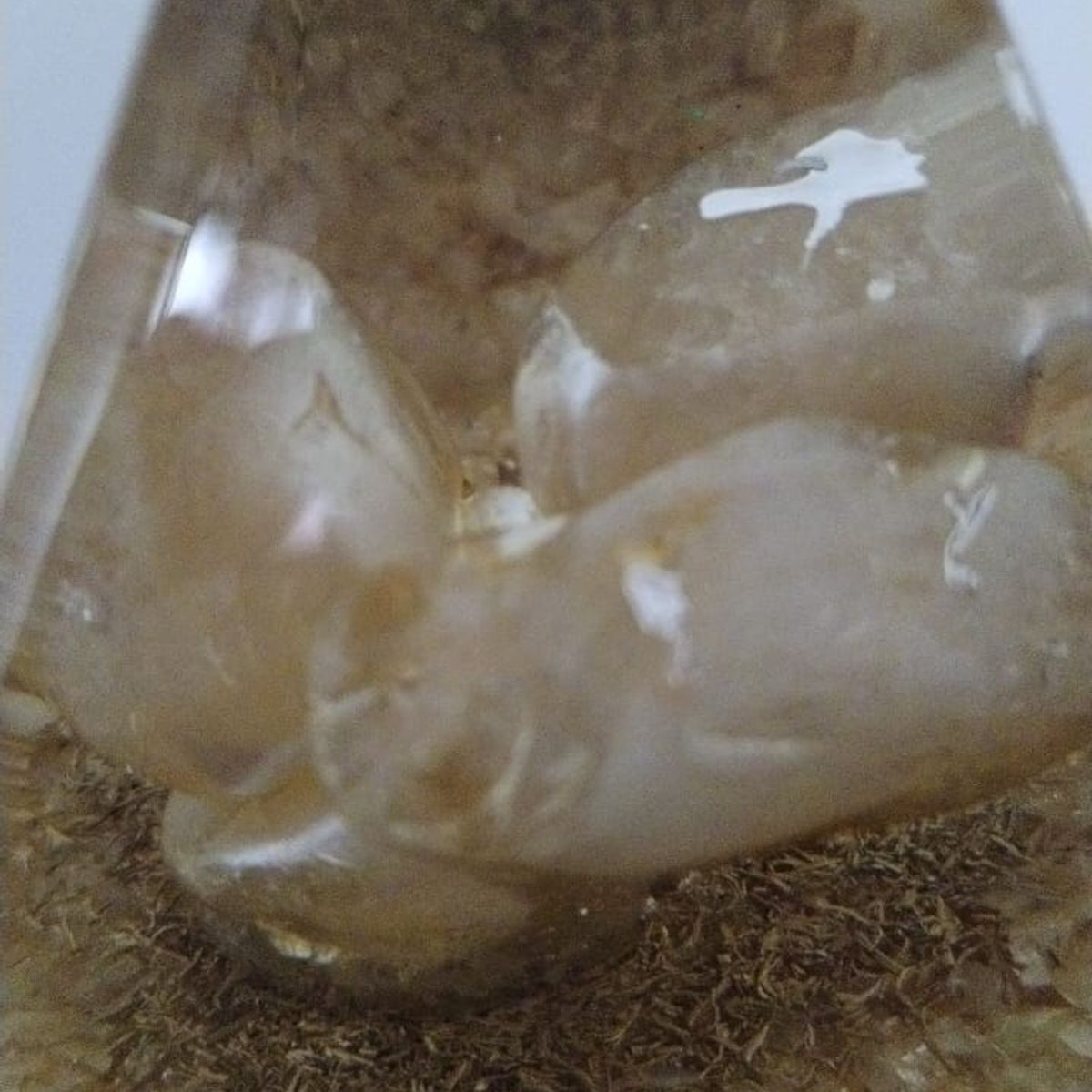 GENERICO - PIRAMIDE ORGONITA GRANDE DE CITRINO FORTUNACREATIVIDADFUERZASOLAR