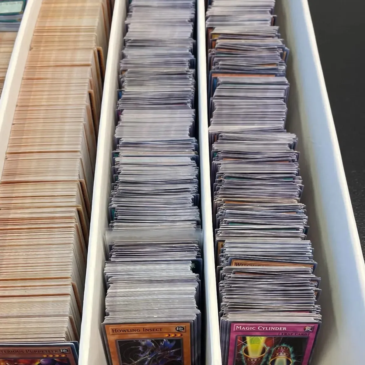 ORIGEN - YUGIOH LOTE 2000 CARTAS VARIADAS