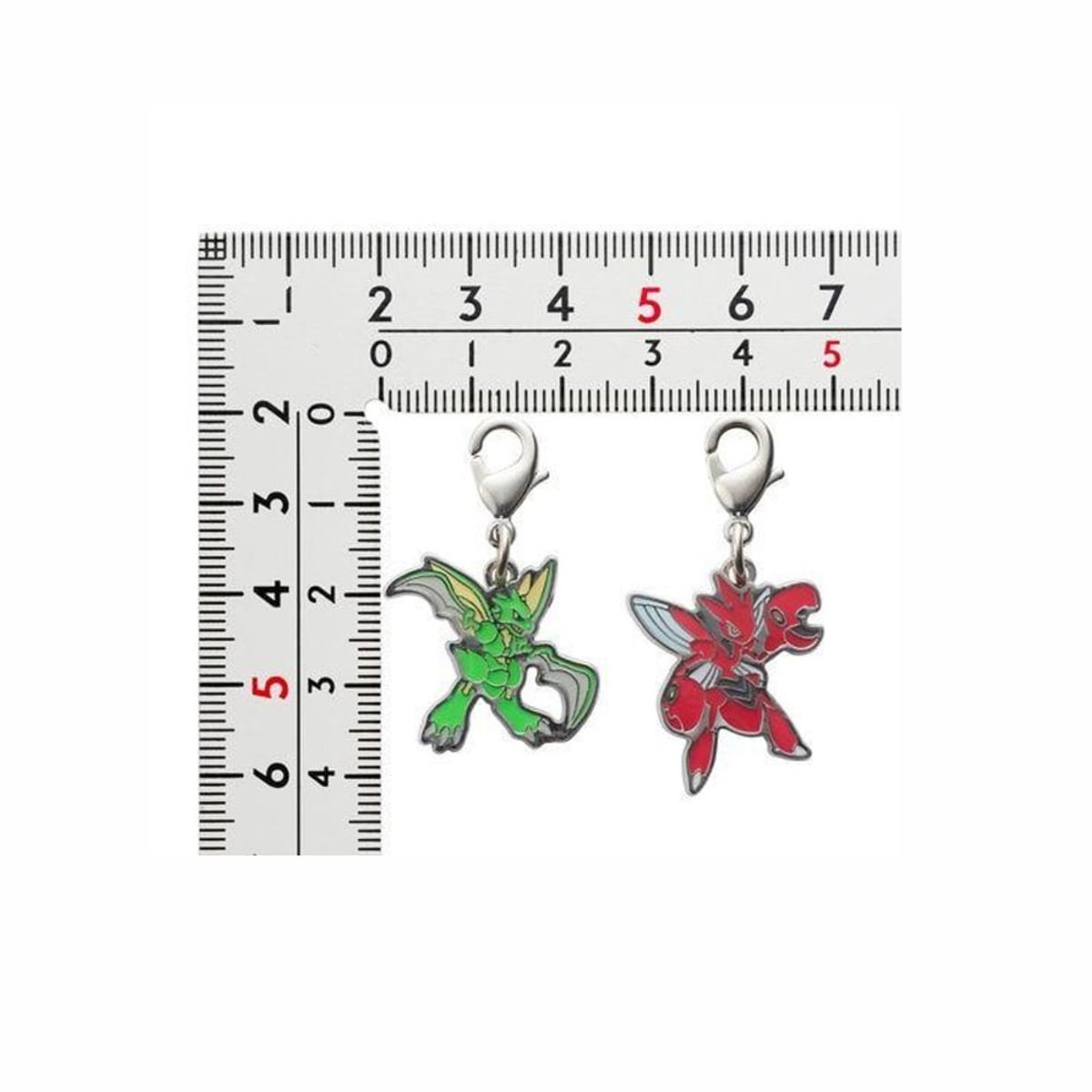 POKEMON - Pokemon Center Scyther Scizor Llavero Metal Japon