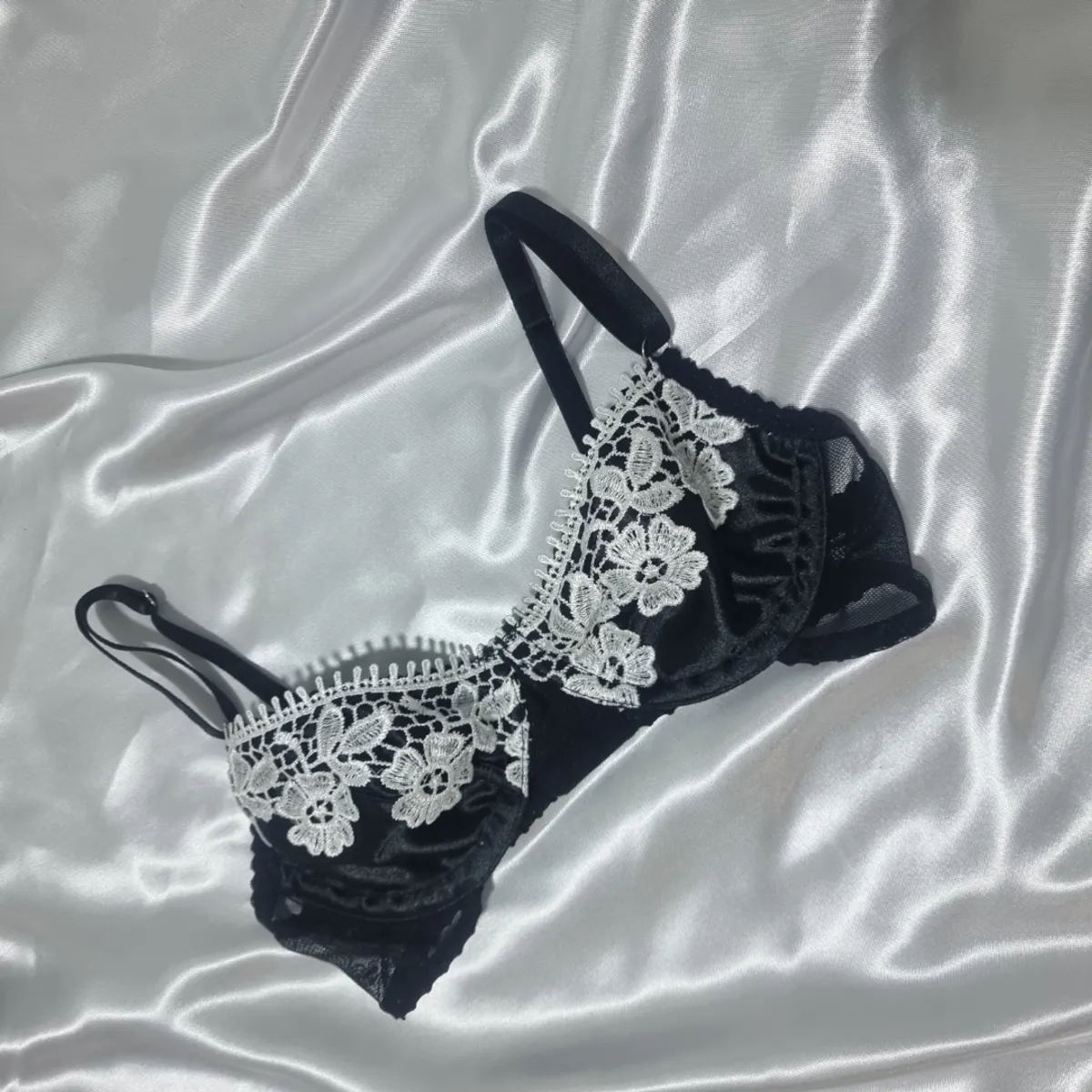 GENERICO - Set de Lencería para mujer Bruna 3piezas