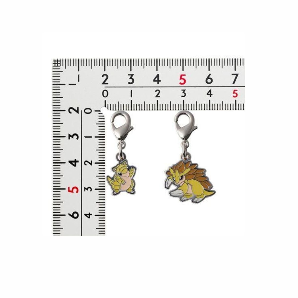 POKEMON - Pokemon Center Sandshrew Sandslash Llavero Metal Japon