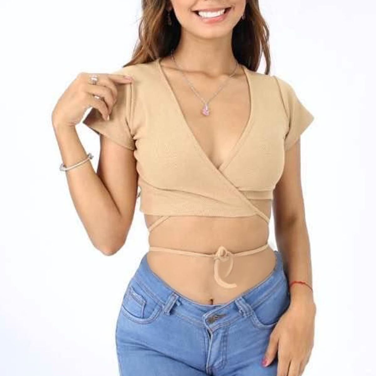 GENERICO - Crop Basic Quero Melinda Foster