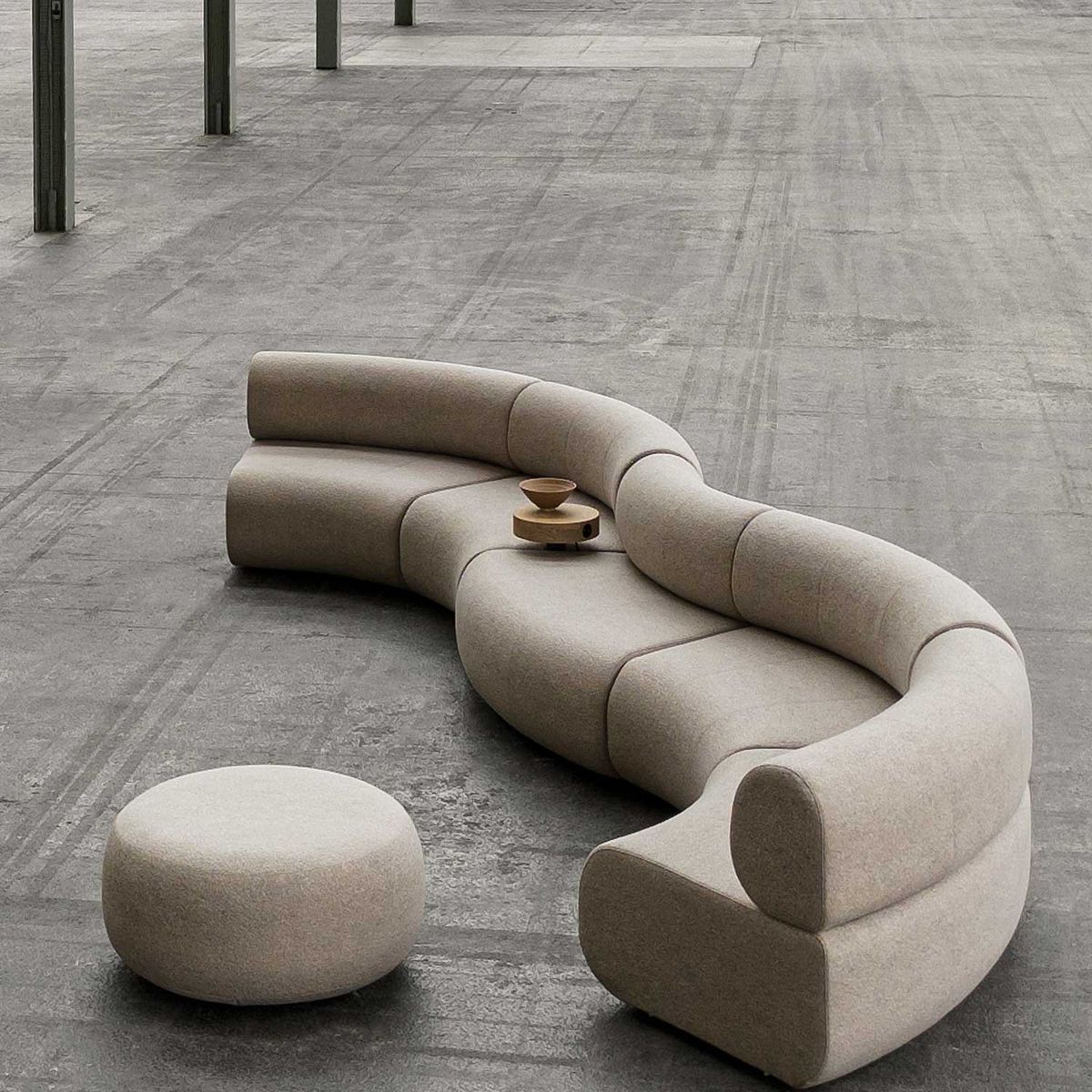 GENERICO - Sofá Valles Curvo Modular + Puff - Beige Claro