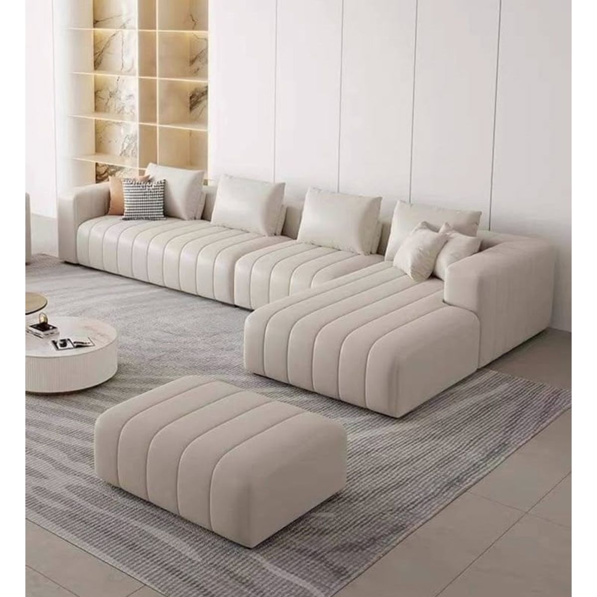 GENERICO - Sofa Seccional Zayen 3 Cuerpos Derecha + Puff - Ivory