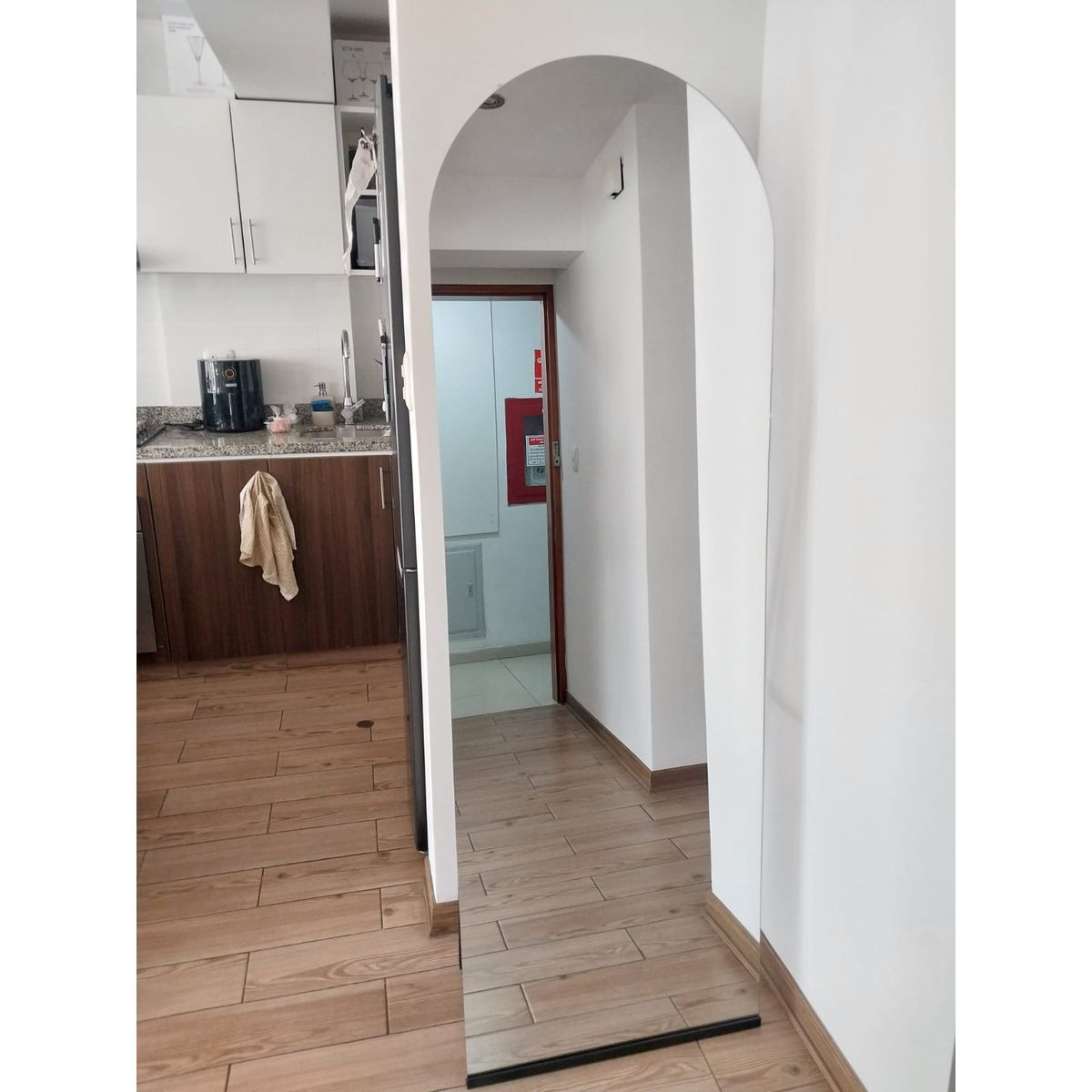 LUMINAR BRILLO & LUZ - Espejo Arco de 60x180cm con parante negro