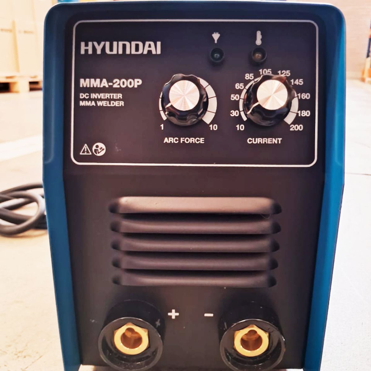 HYUNDAI - SOLDADORA INVERTER PRO HYUNDAI MMA-200 200AMP