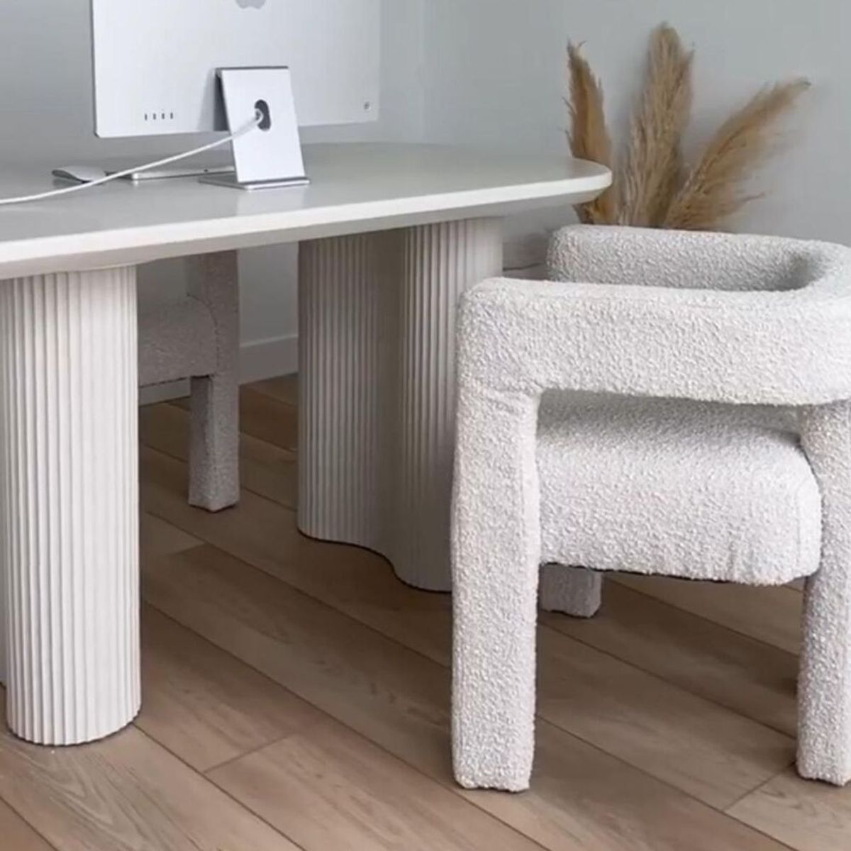 TU MESITA - BUTACA MINIMALISTA MALDINI IVORY TU MESITA