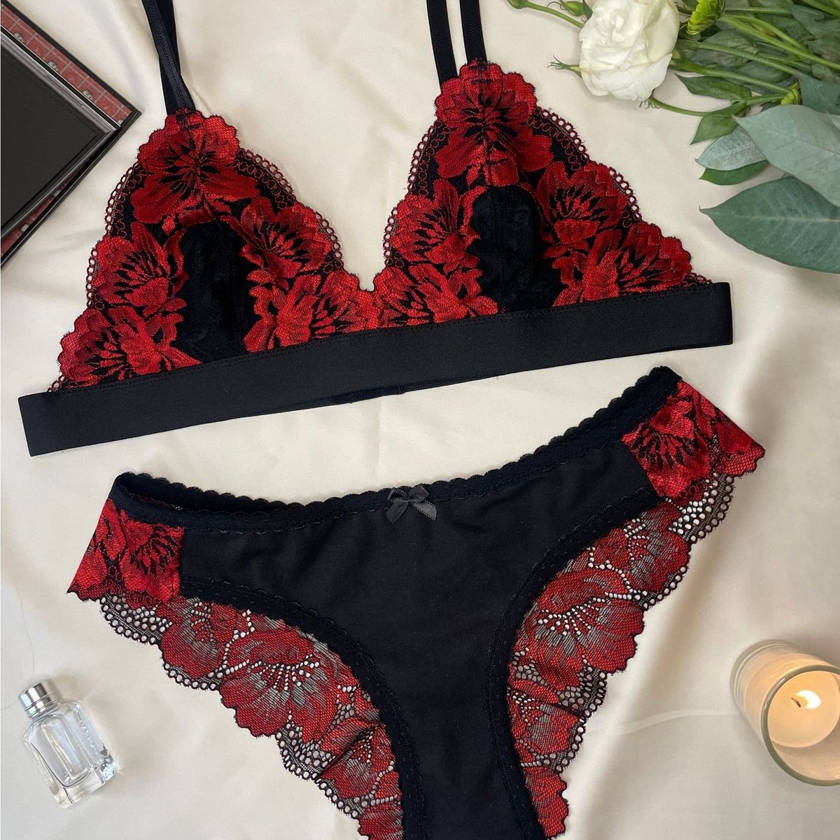 GENERICO - Bralette y pantie Conjunto Sofia negro y rojo