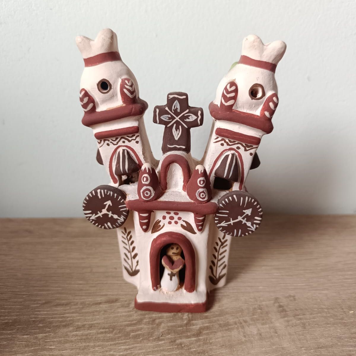 GENERICO - Artesanía Iglesia Ayacuchana Arcilla 10 x 14,5