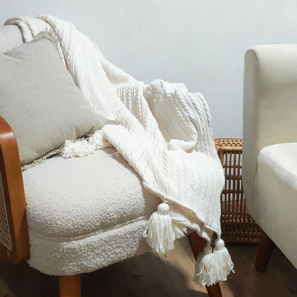 GENERICO - Manta Trenzas Xl Crema + Borlas - Nórdico 200x150 cm