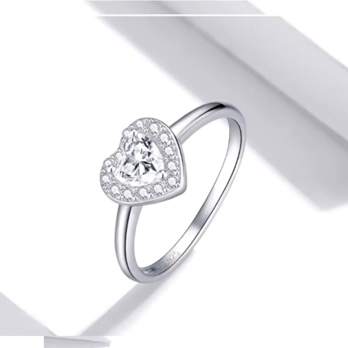 GENERICO - Anillo de Promesa – En Forma de Corazon