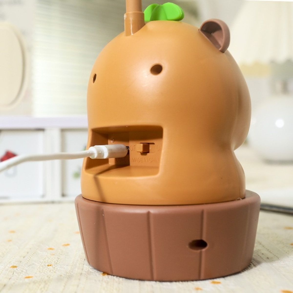 GENERICO - Mini Ventilador Capybara Con Tajador