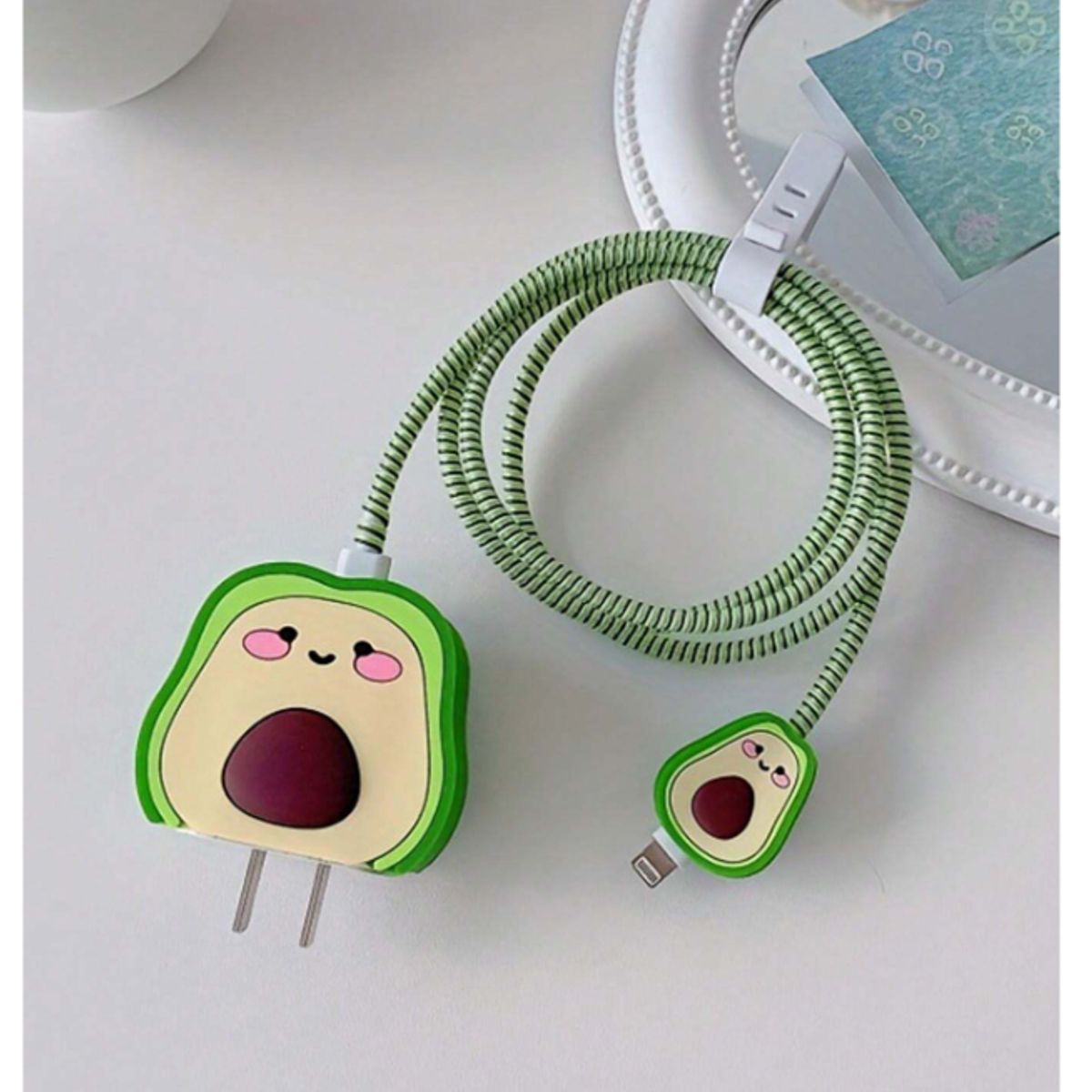 GENERICO - CASE PROTECTOR DE PALTITA PARA CARGADOR DE IPHONE