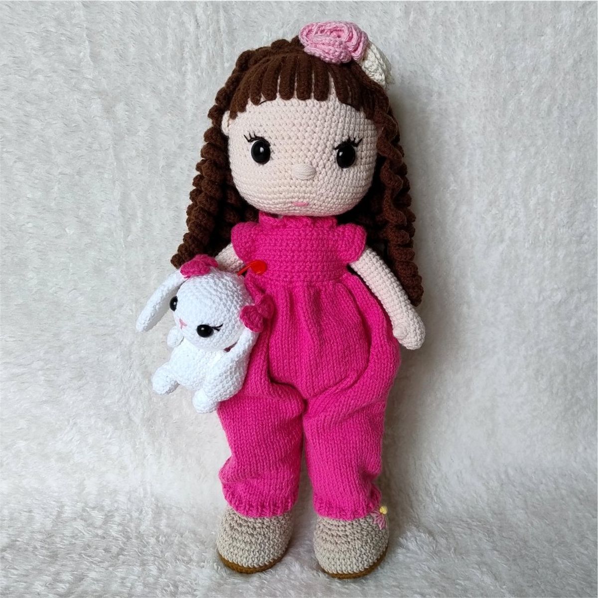 GENERICO - Muñeca amigurumi con conejito 35cm Peluche Adorno