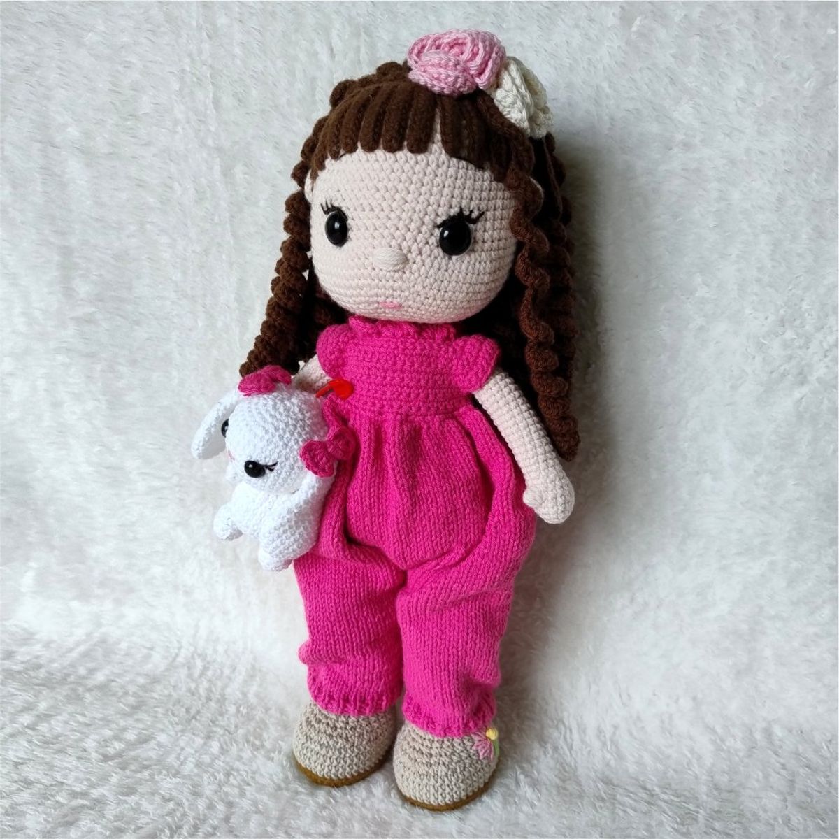 GENERICO - Muñeca amigurumi con conejito 35cm Peluche Adorno