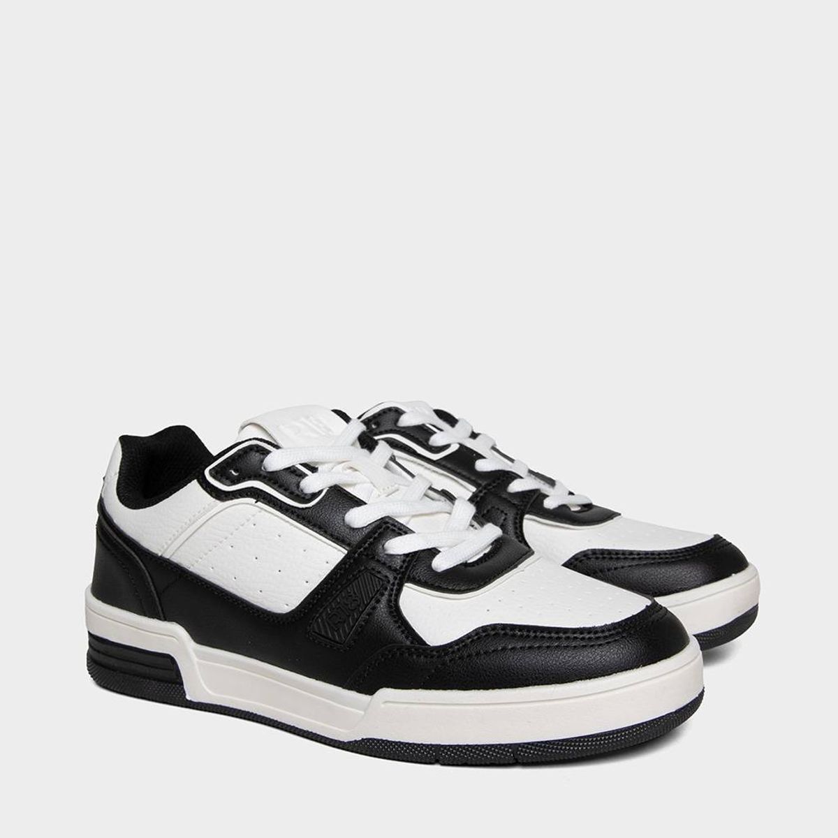 R18 - Zapatillas Urbanas R18 Junior R18-Xw018