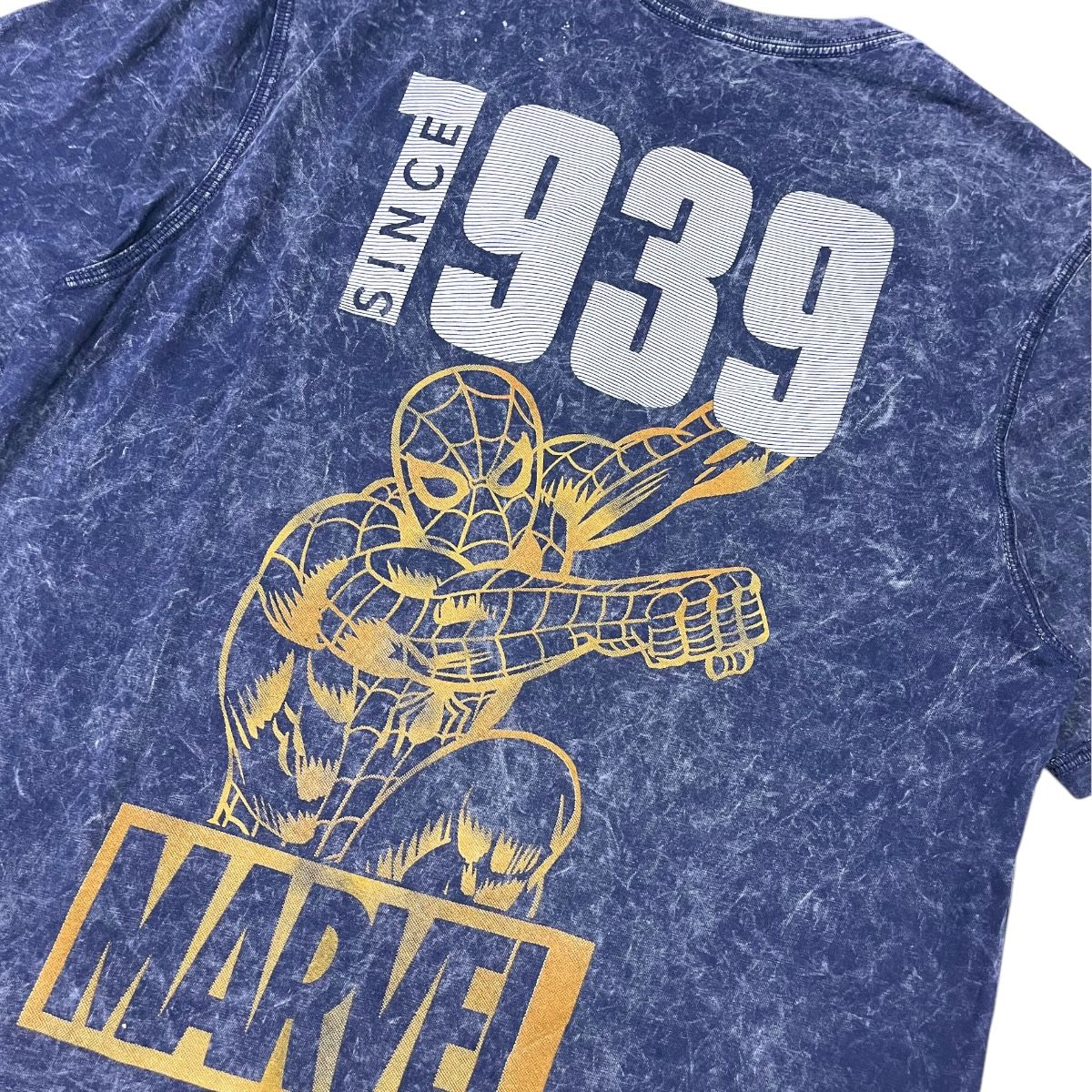 MARVEL - POLO MC MARVEL COMICS CABALLERO ASPESCTO LAVADO