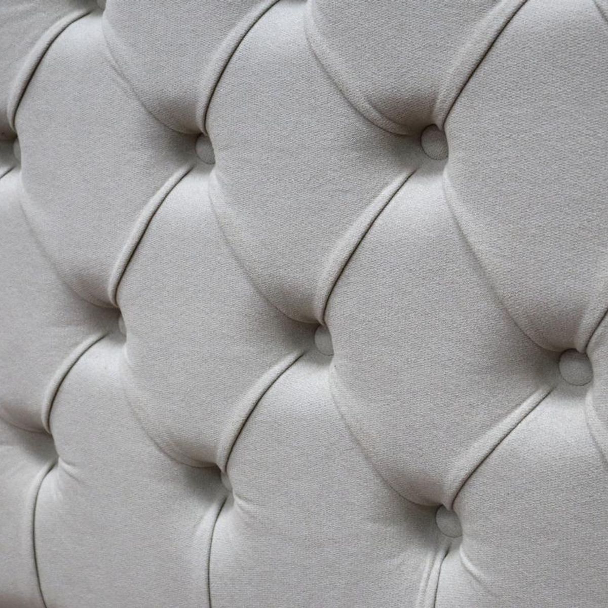 MUEBLES MACRUMO - Cabecera Alta Louvre de Queen - Color Beige claro antifluido