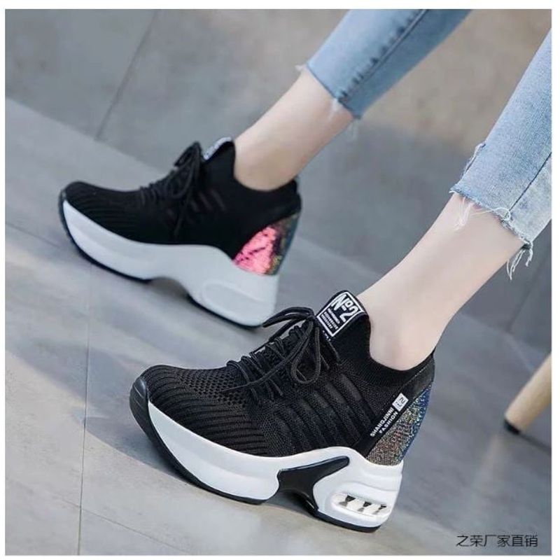 GENERICO - ZAPATILLA DE MUJER CON PLATAFORMA  ALTA 8CM FASHION N°2 B13 - NEGRO