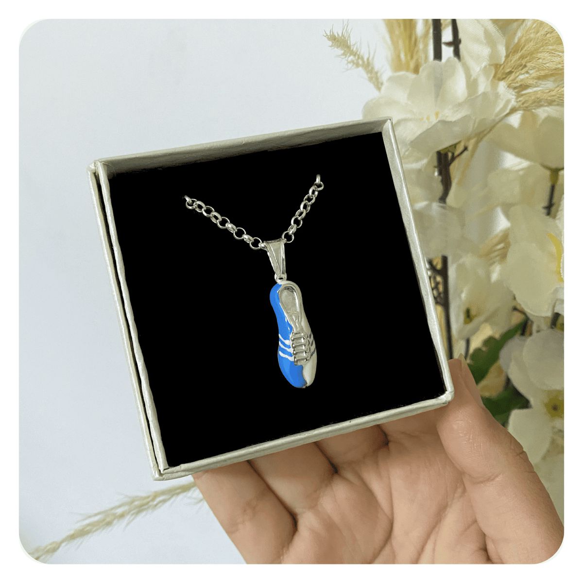 GENERICO - Collar Hombre Chimpunes Zapatilla Fútbol Celeste Blanco Joya Plata