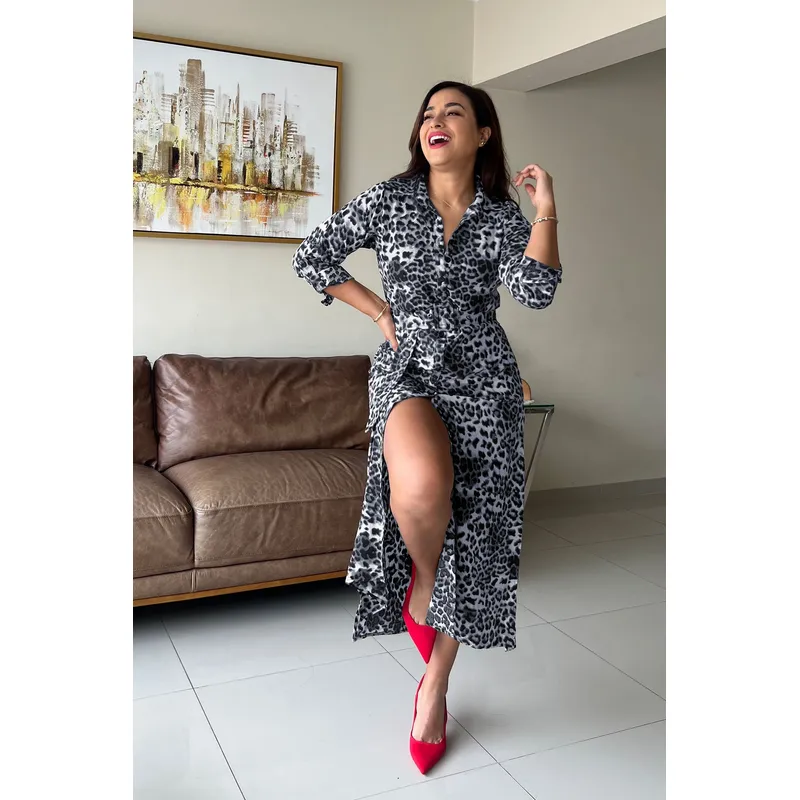 ARMA TU LOOK - VESTIDO LUCIANA CAMISERO LARGO CON CORREA ARMA TU LOOK