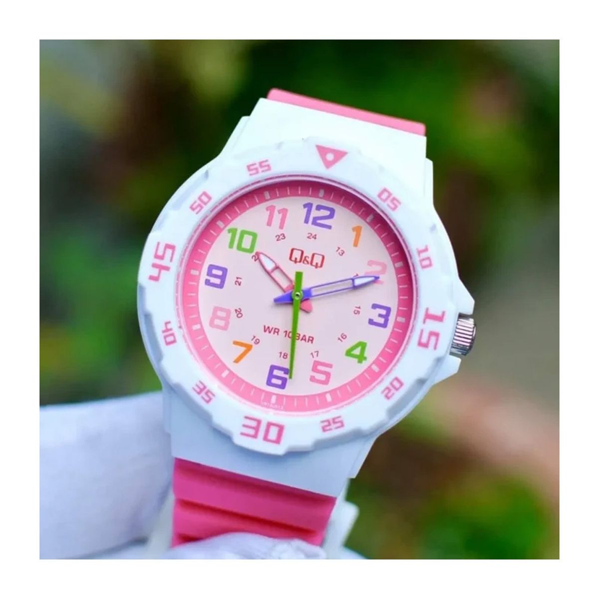Q&Q - Reloj QQ para Mujer 10 BAR Acuático Rosado Blanco
