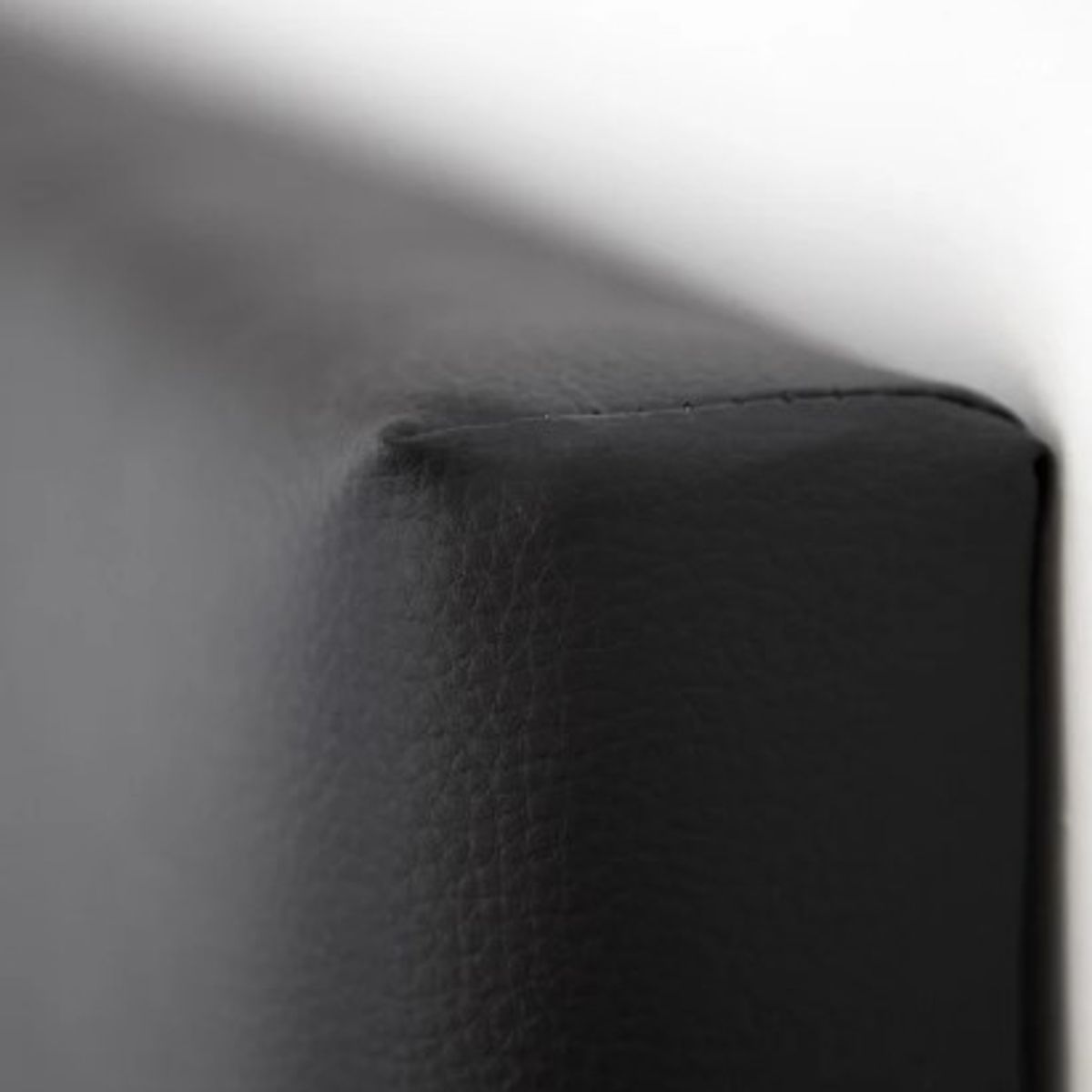 VENTITAS HOME - Cabecera 1 ½ Plaza de Cuero Eleonor Ventitas Home  Color Negro