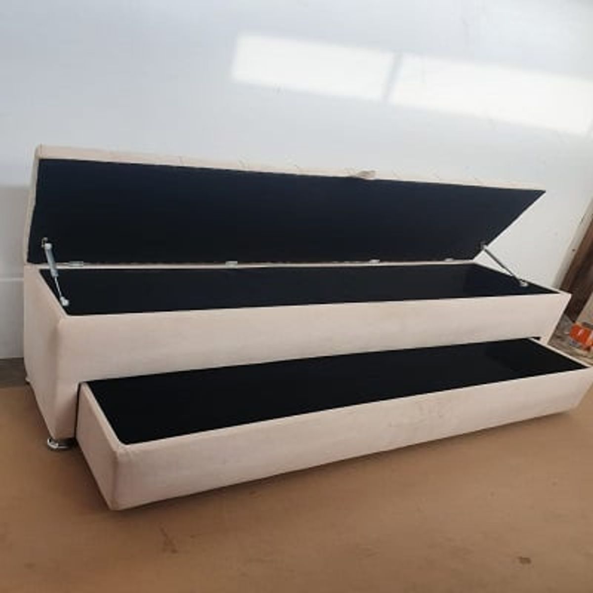 GENERICO - Baúl zapatero keyla  Queen  size color beige