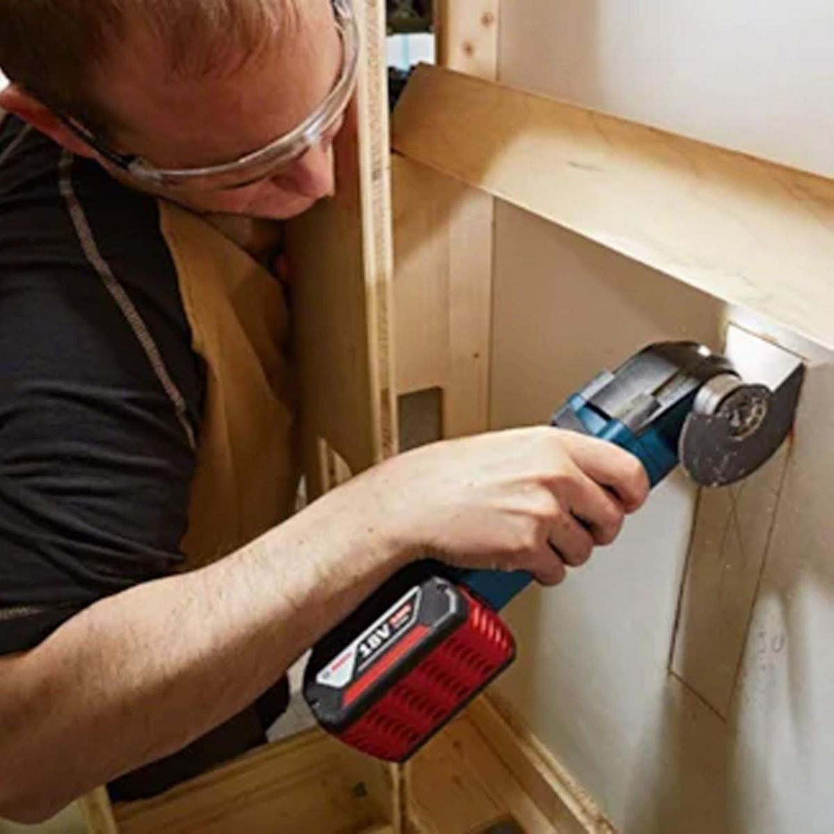 BOSCH - Multiherramienta Oscilante 18V GOP18V-28 Bosch Sin Bateria/Sin Cargador