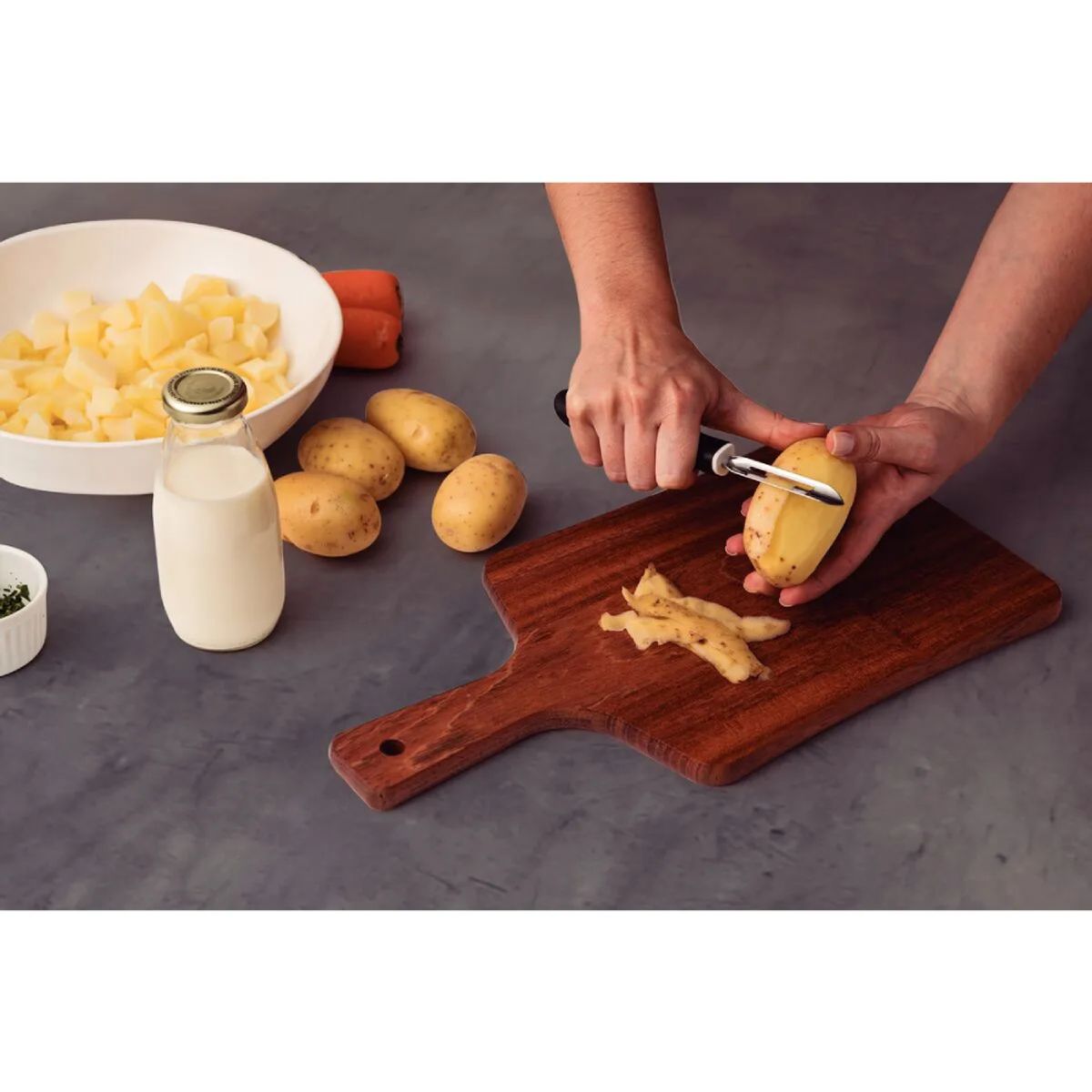 TRAMONTINA - Pelador de Papas Manual Tramontina Utilitá en Acero Inox 25627100