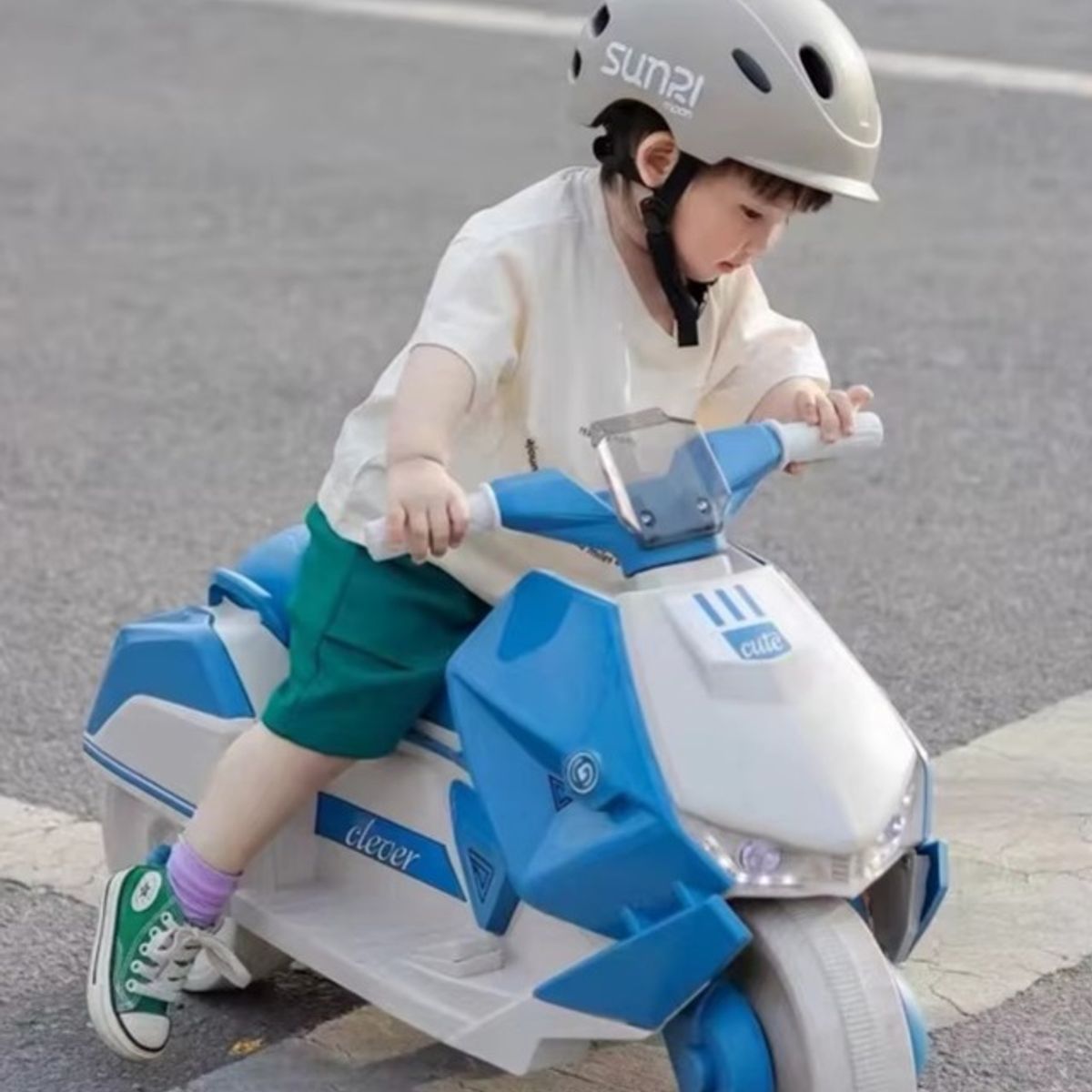 GENERICO - MOTO ELECTRICA DELUXE KIDS CON MOTOR AZUL