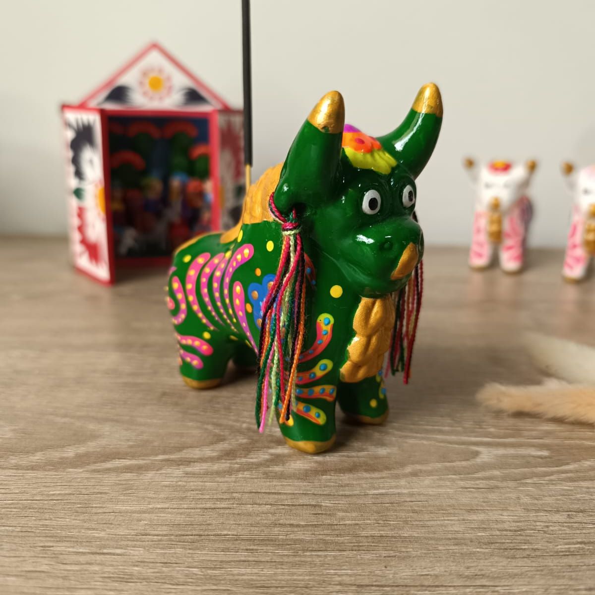 GENERICO - Artesanía Torito de Pucará Multicolor 10 x 10,5