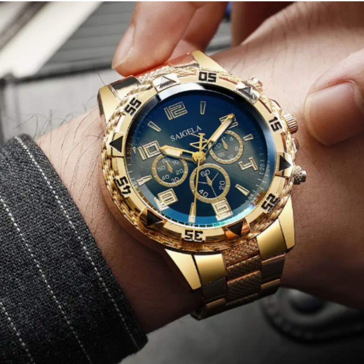 GENERICO - Reloj de Cuarzo - La Elegancia del Dorado y la Precisión