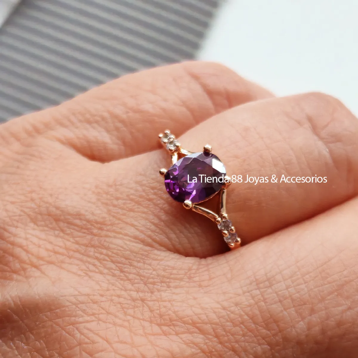 LA TIENDA 88 JOYAS Y ACCESORIOS - La Tienda 88 - Anillo De Compromiso Mujer Bañado Oro 18k - Lila