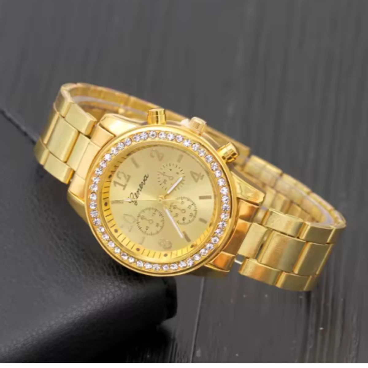 GENERICO - Reloj Geneva Gold - Elegancia y Lujo